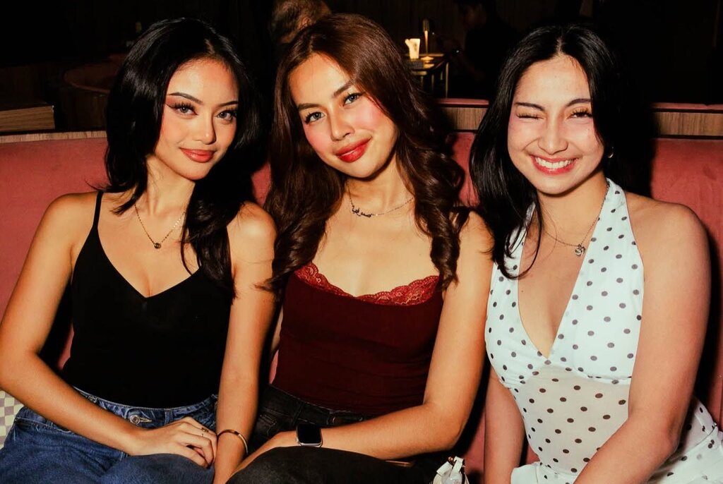 revel manila vip table